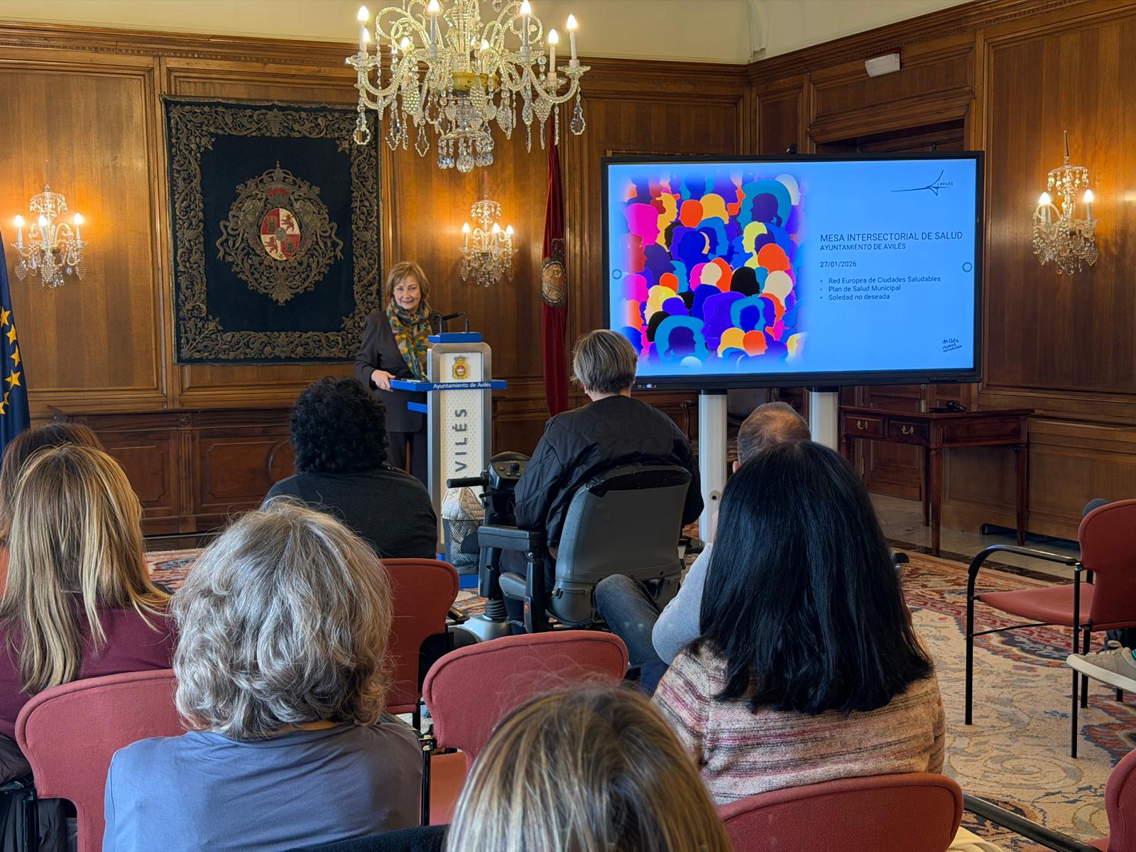 La alcaldesa, durante el inicio de la Mesa Intersectorial de Salud